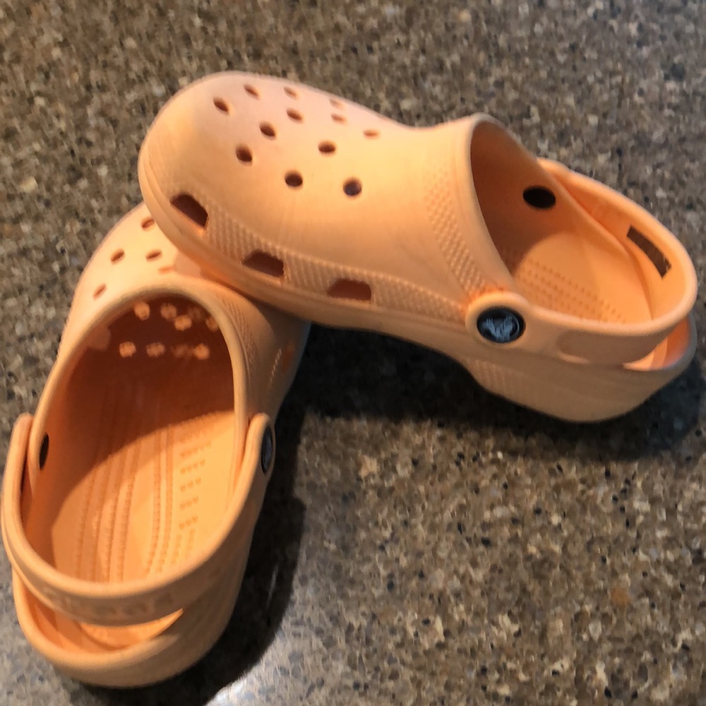 Orange Crocs - Picture 4 of 6